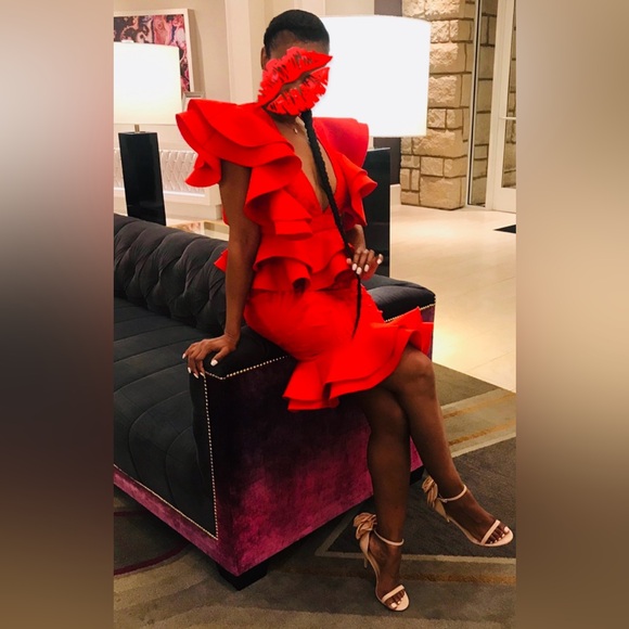 Red Tulip hem dress - Picture 1 of 7